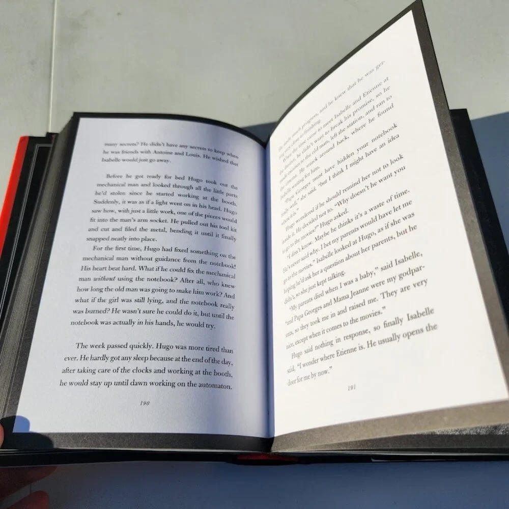 The Invention of Hugo Cabret Hardcover Book by Brian Selznick 9780439813785 533